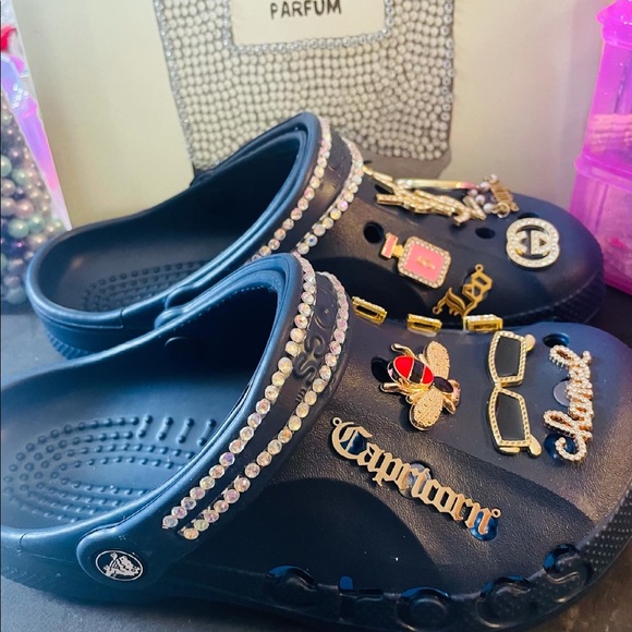 Custom design Crocs - Picture 9 of 16